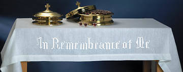 Embroidered 100% Linen In Remembrance of Me  Table Cover  50x80