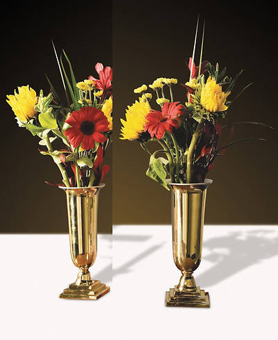 Picture of Sudbury LC914 Solid Brass Vases