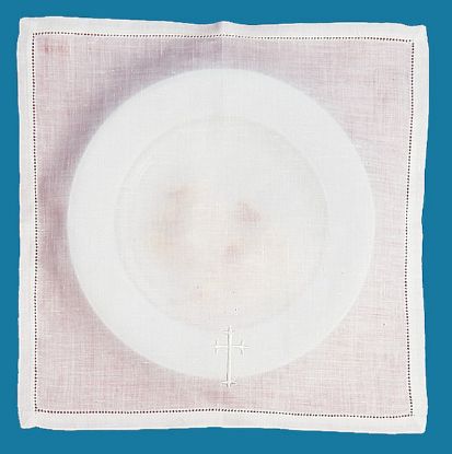 Picture of Embroidered 100% Linen Celtic Cross  Bread Plate Napkin